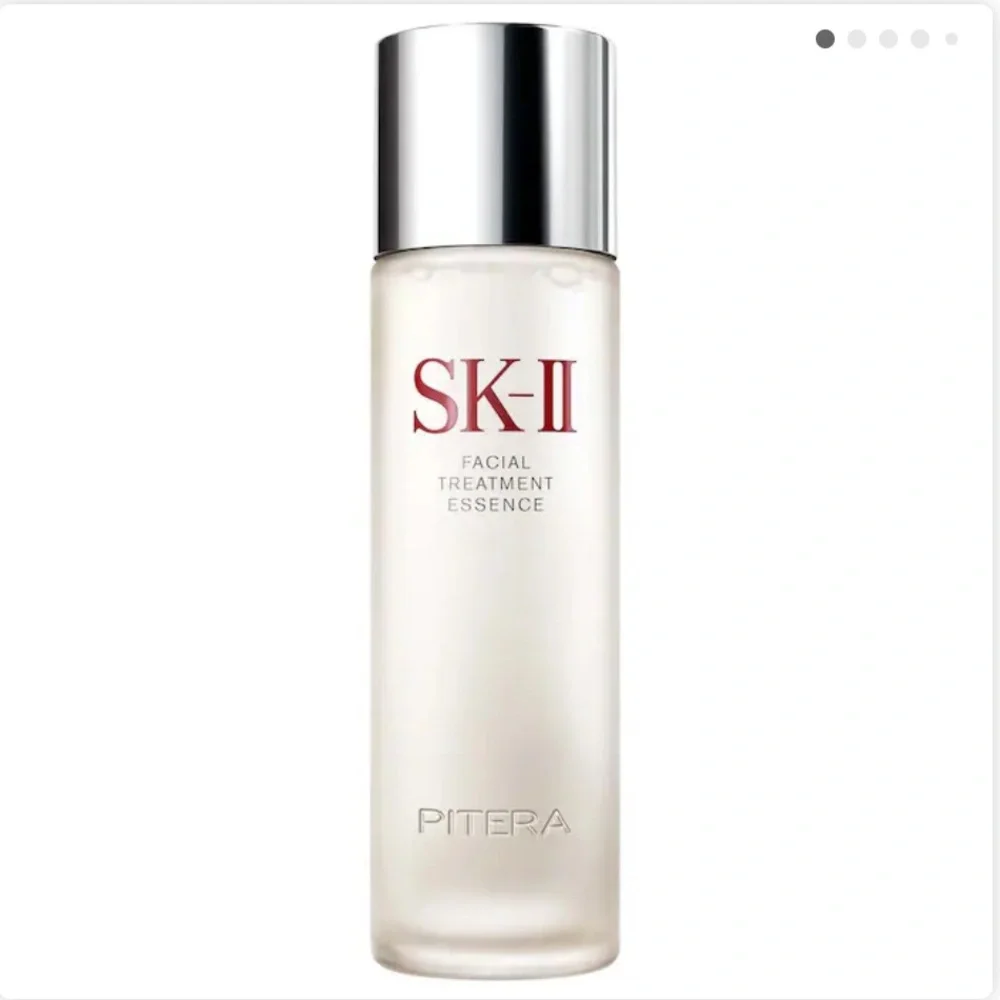 Facial Treatment Essence Anti-Aging‎ Toner in VIP Box